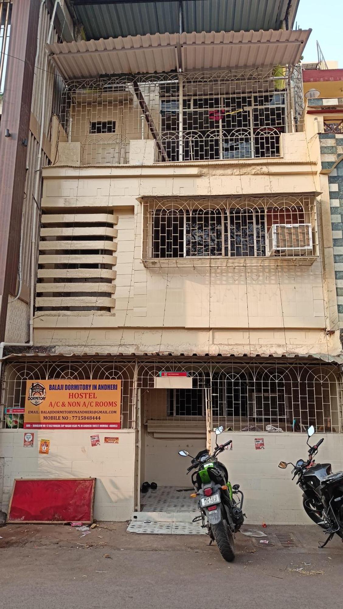 Balaji Andheri West Hostel *
