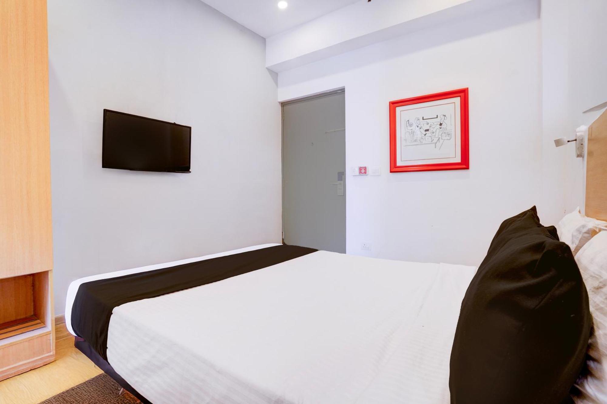 Super Townhouse Khar The Habitat
