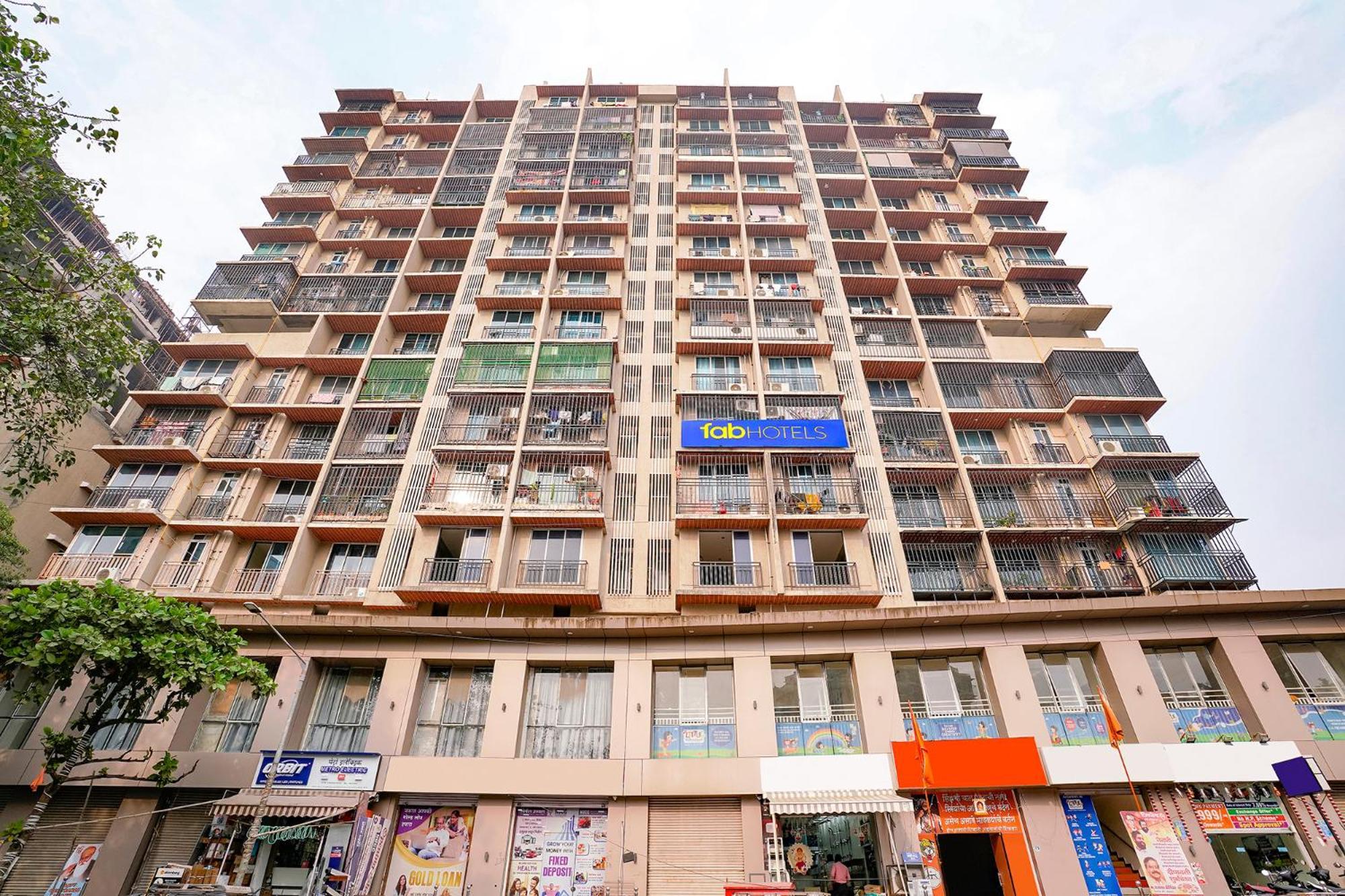 Hotel Fabhotel Freedom International - Nr International Airport Bombaim