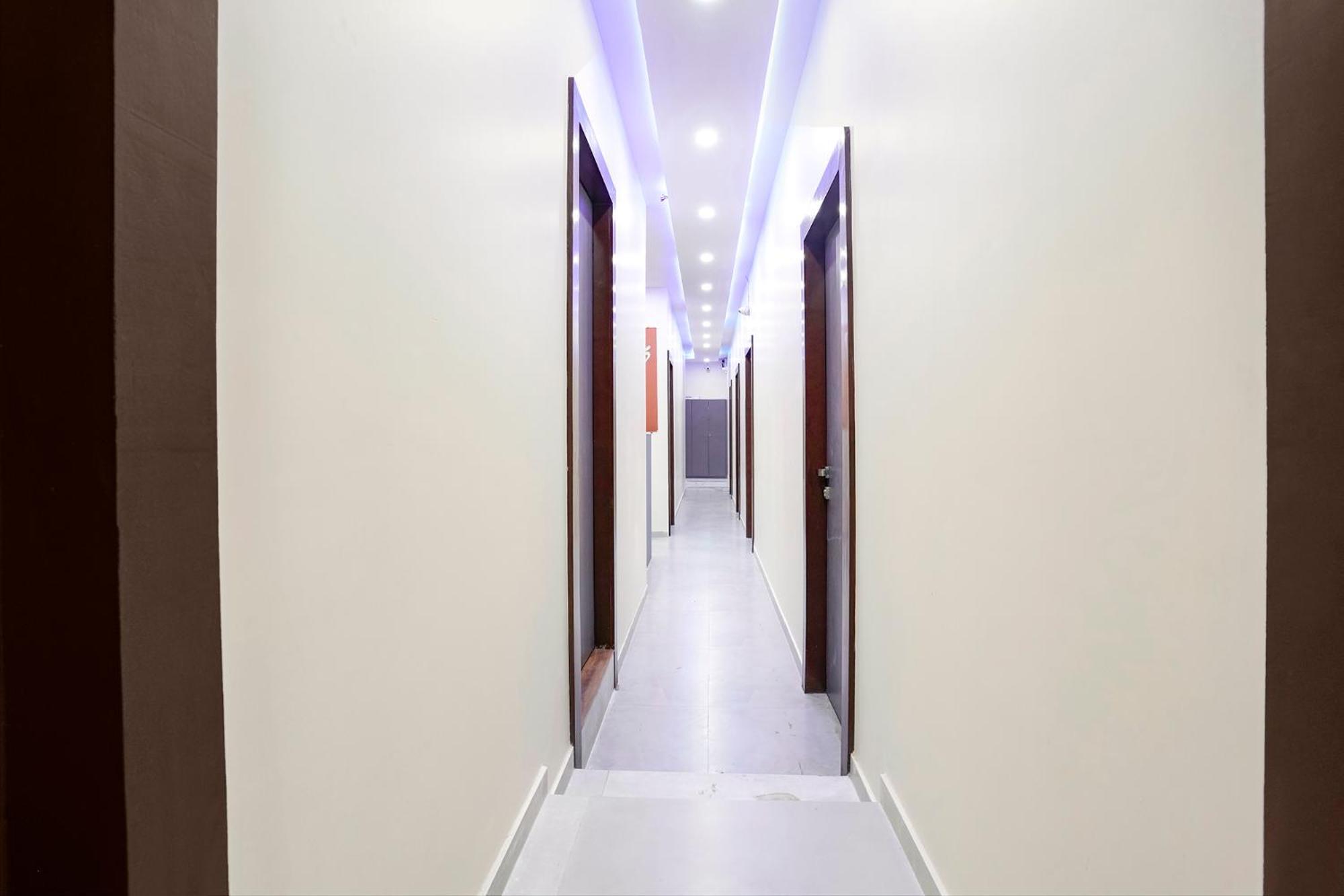Fabhotel Freedom International - Nr International Airport 3*