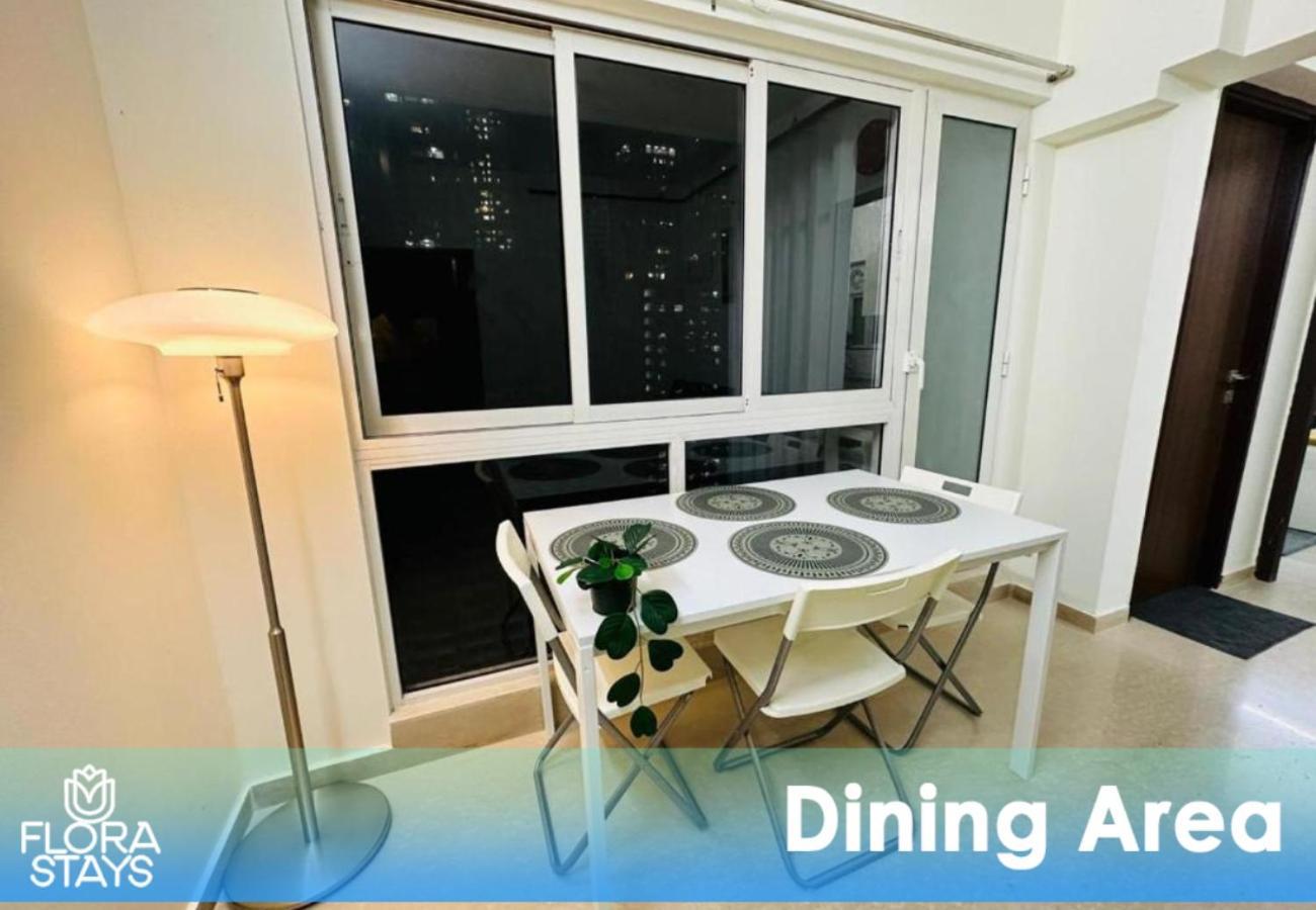 1br Service Aprt In Malad * Mumbai