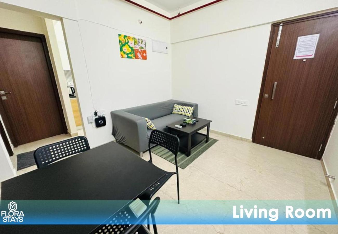 1br Service Aprt In Malad