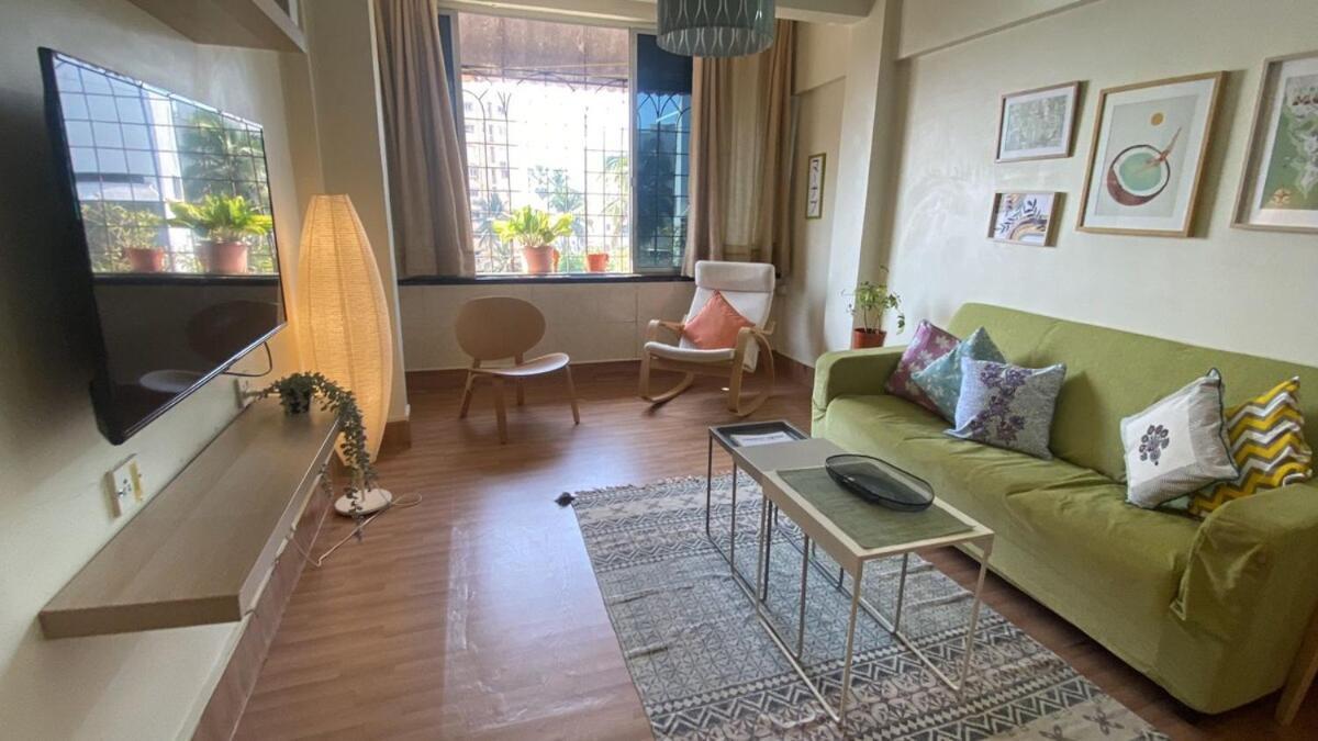 2 Bed 2 Bath Prime Bandra Sea Views 5 Mumbai