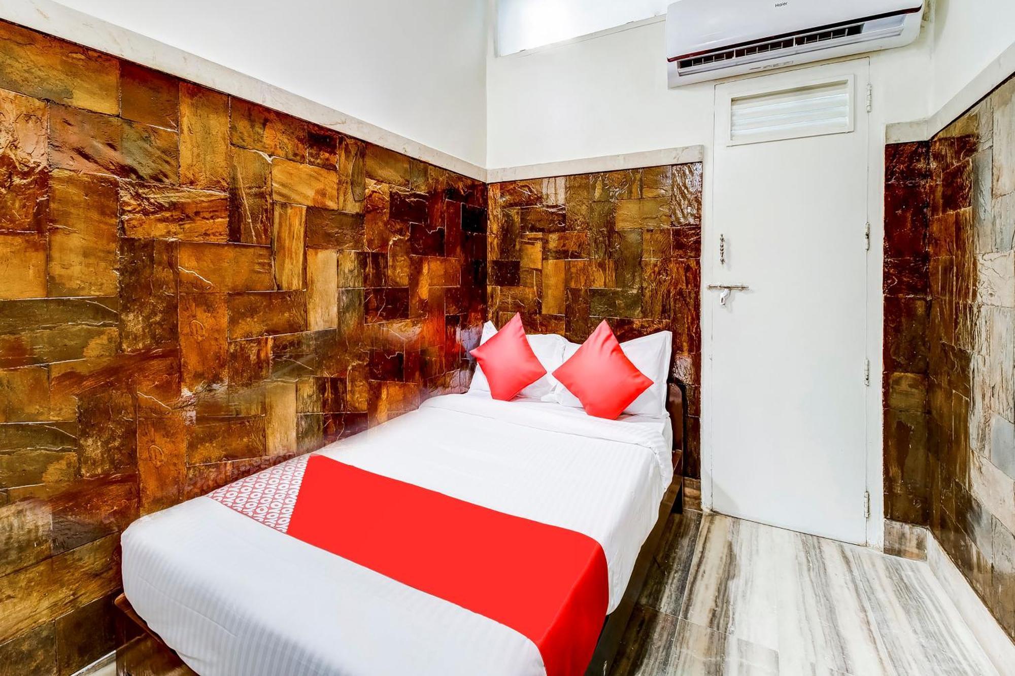 Oyo Dreamland Hotel Mumbai