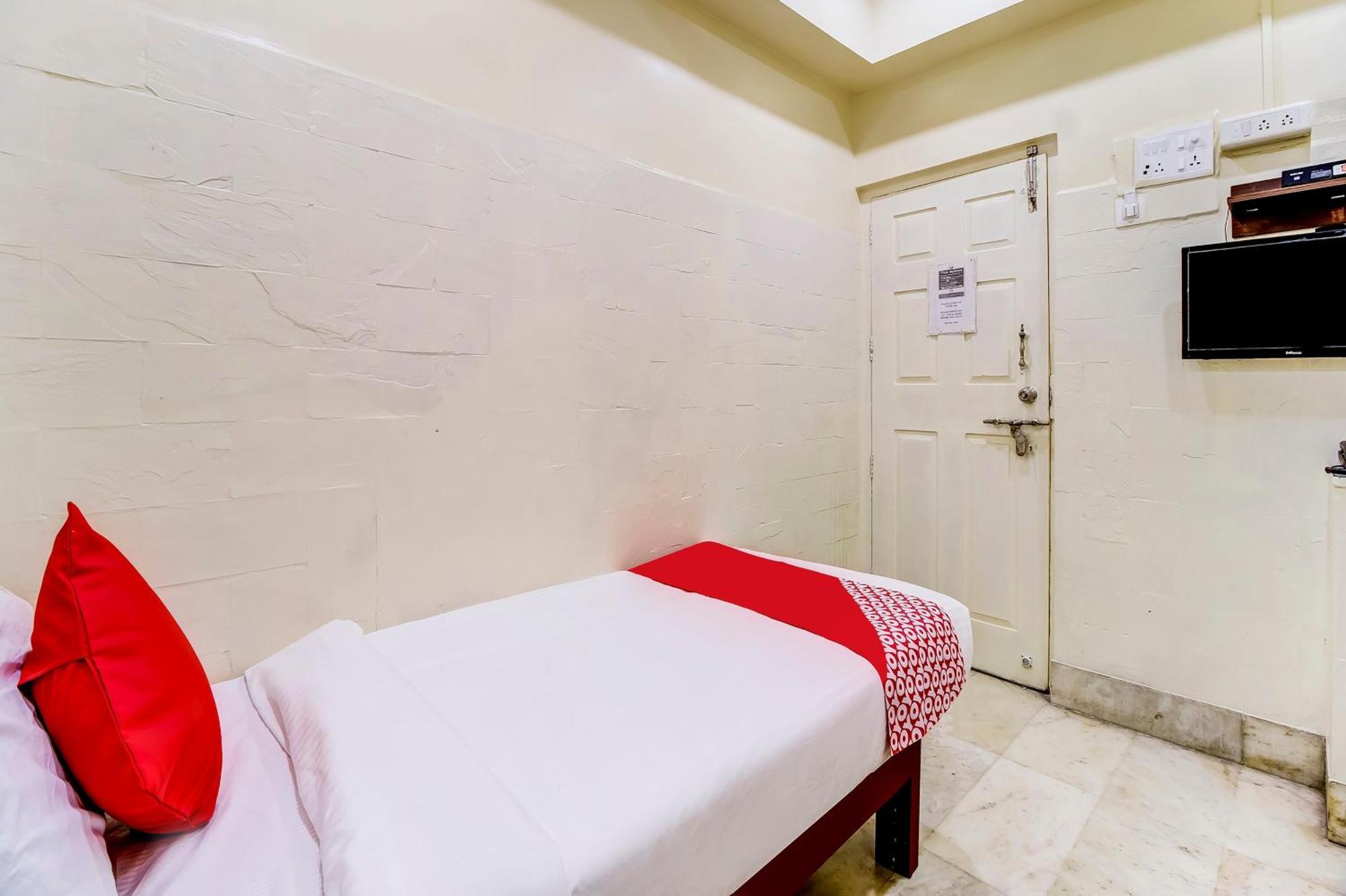 Oyo Dreamland Hotel Mumbai
