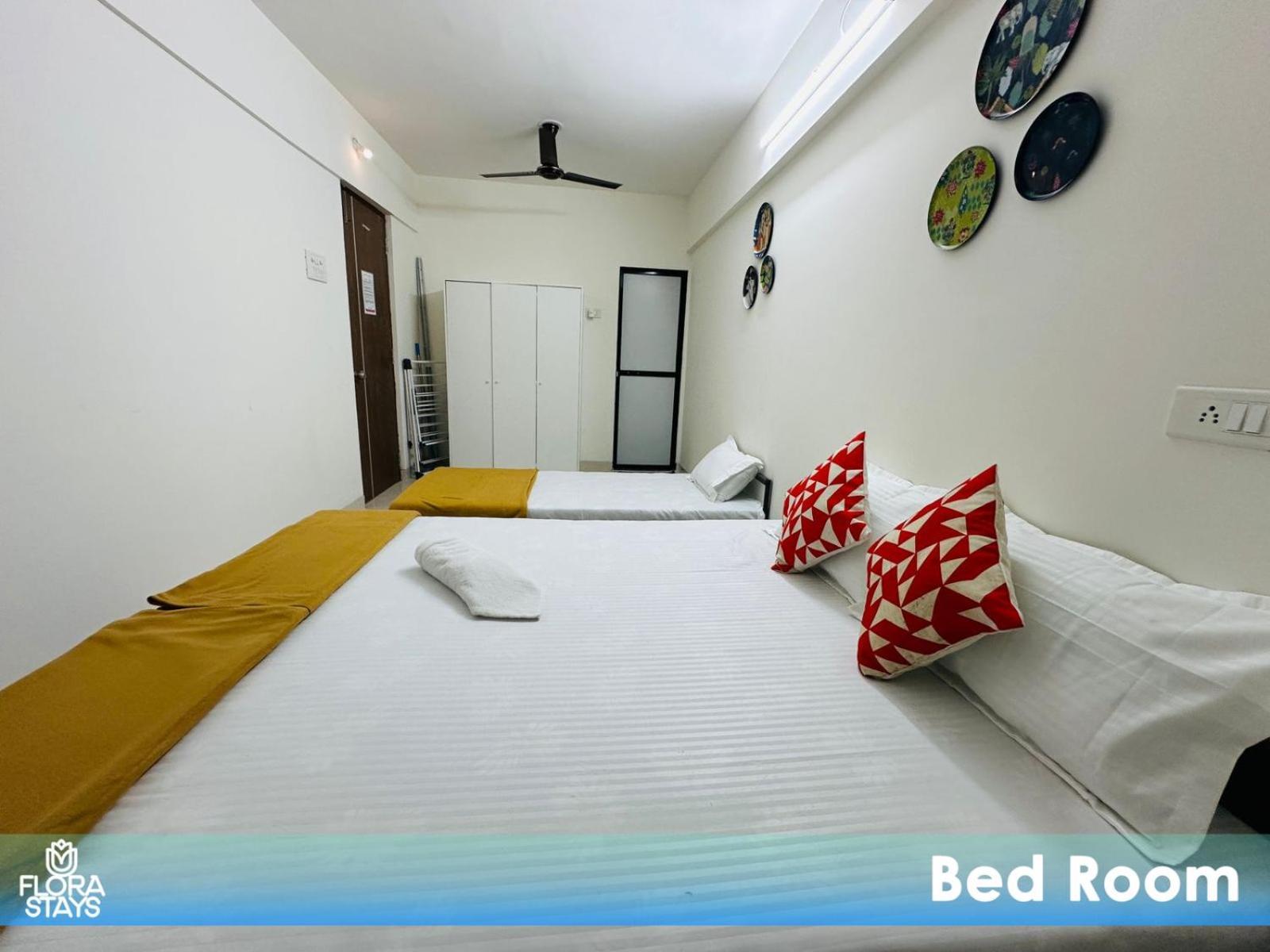 1br Service In Parel Apartment *