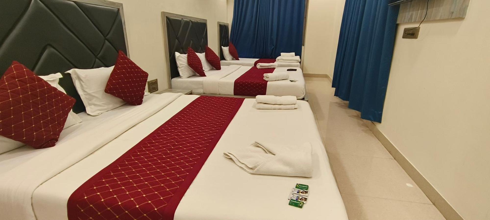 Hotel Edition Blue -