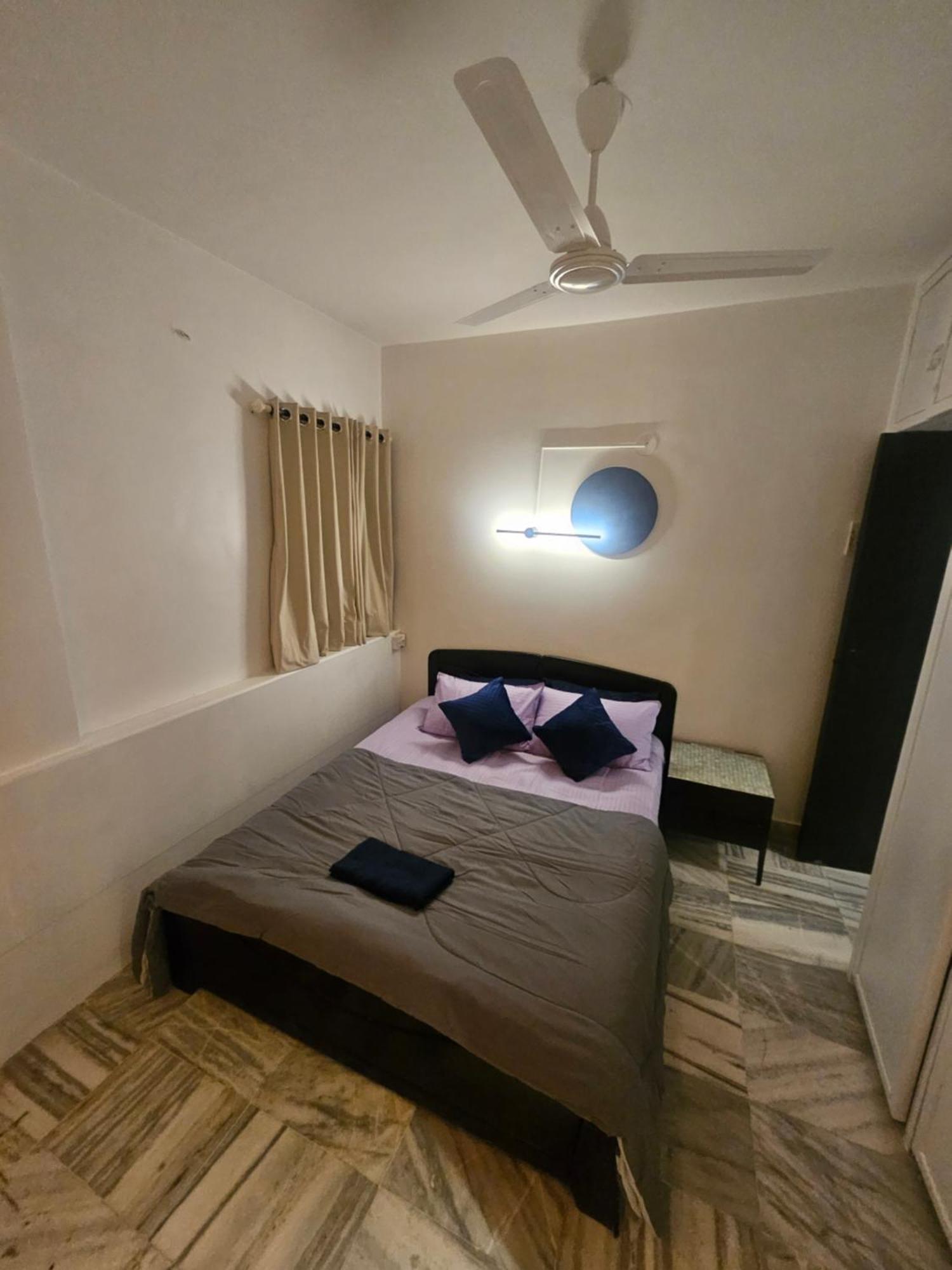 Sapphire Apartment