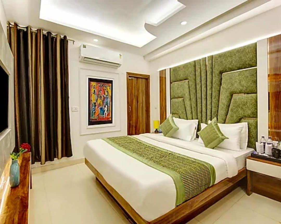Hotel Radiant Hotel,andheri East Terminal 1,2 Mumbai