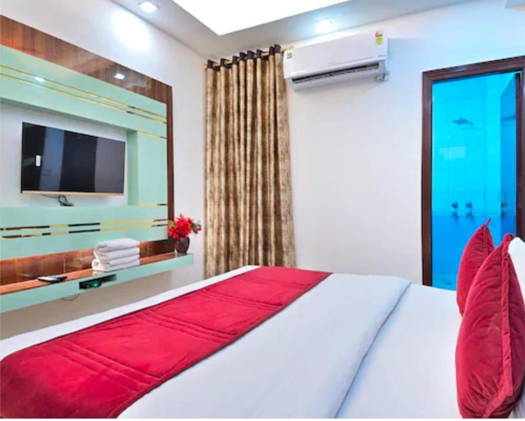 Radiant Hotel,andheri East Terminal 1,2 3* Mumbai