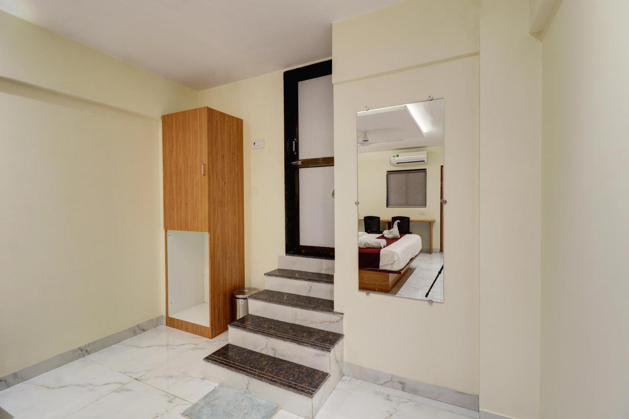 Hotel Kurla Residency Mumbai