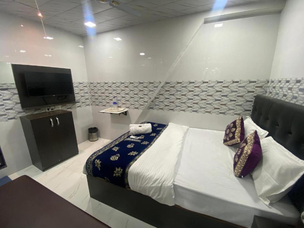 Hotel O Sai Residency Mumbai