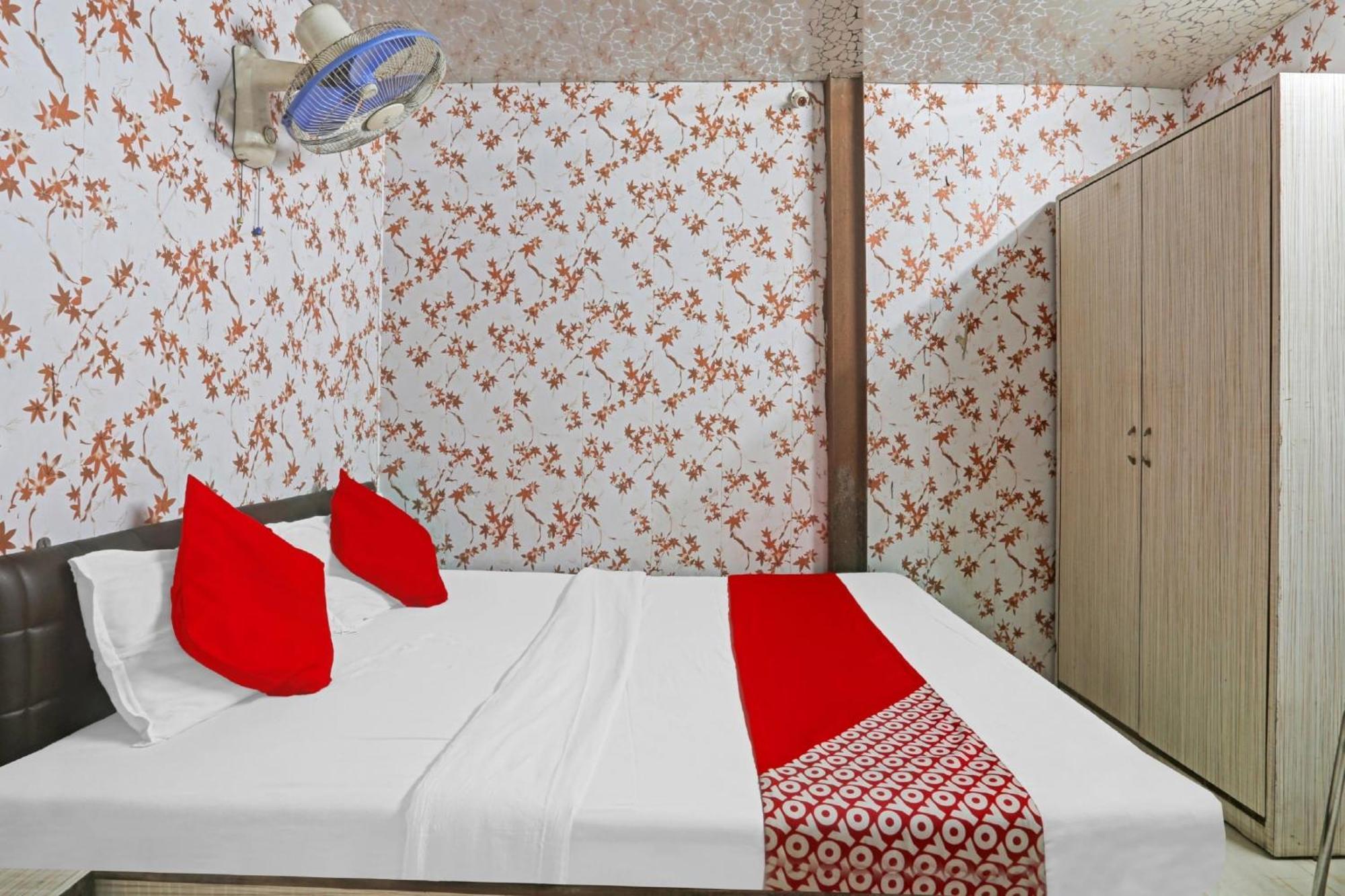 Hotel O Golden Residency Mumbai