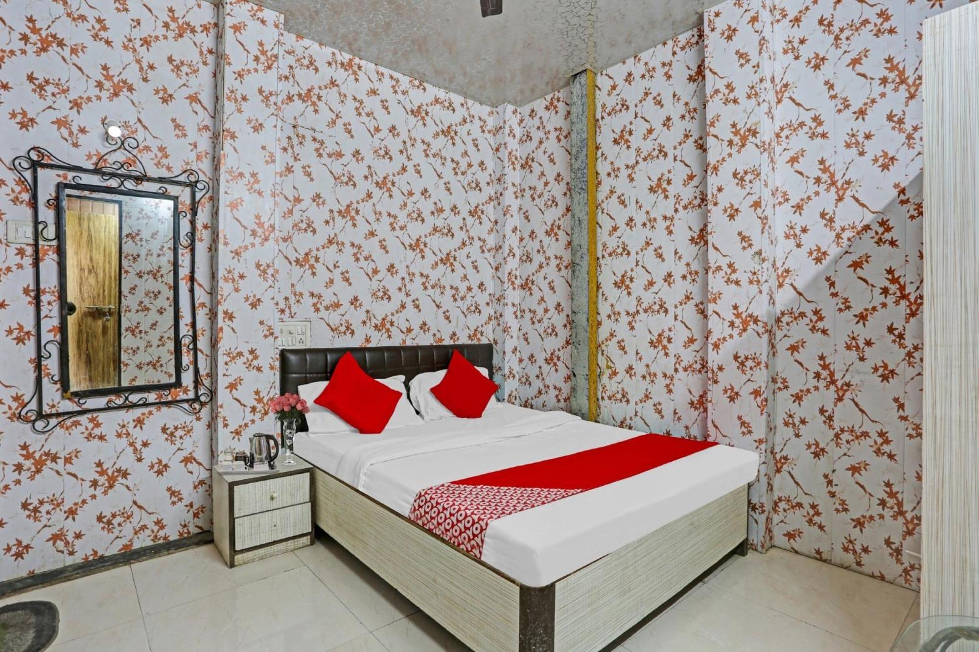 Hotel O Golden Residency Mumbai
