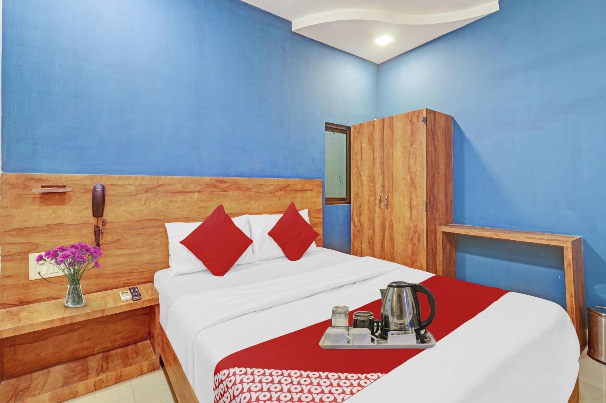 Hotel O The Near Chhatrapati Shivaji International Airport