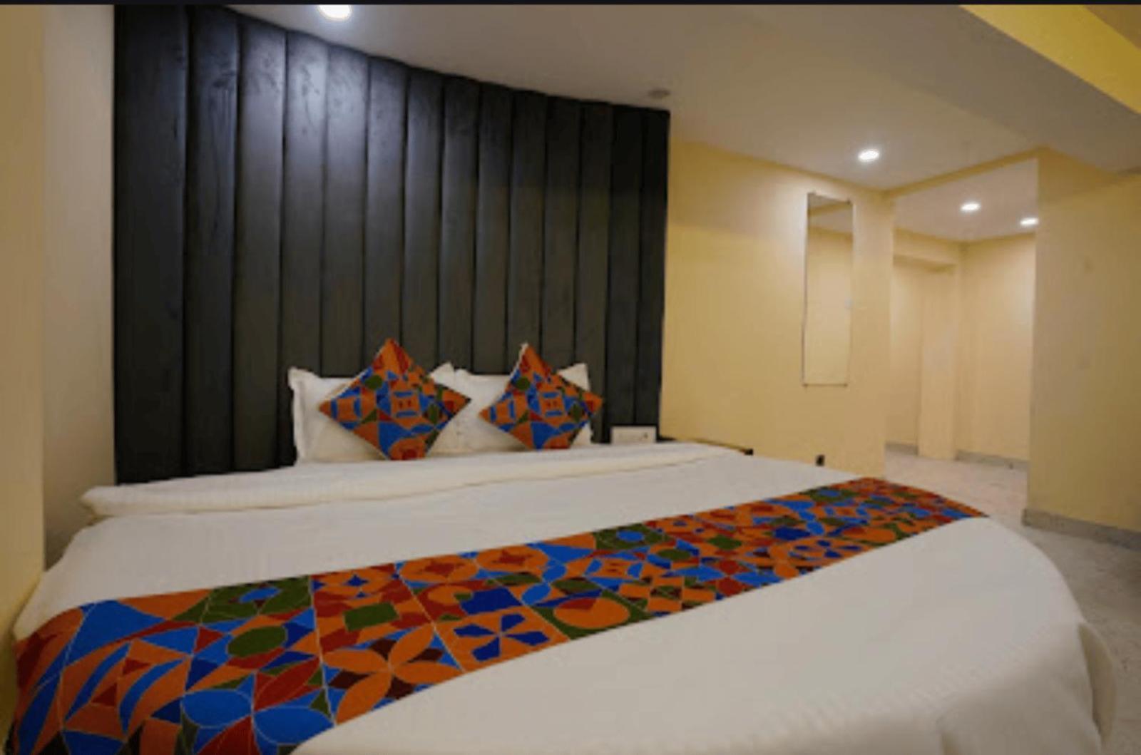 Crystal Castle Goregaon West Link Road, Mumbai