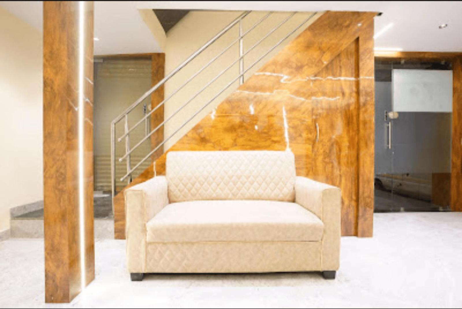 Hotel Crystal Goregaon West 4*