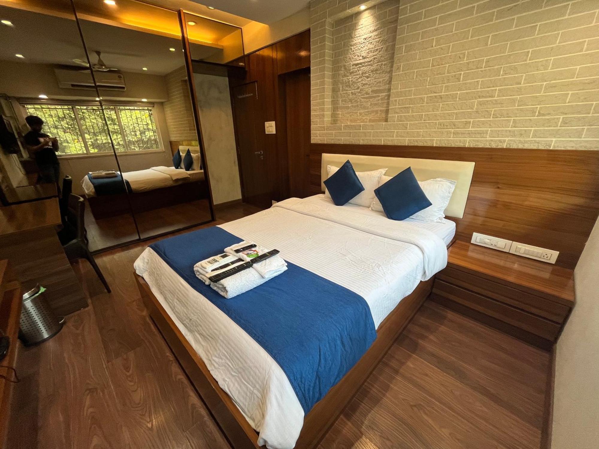 Zenith Luxe - Near Iit & Hiranandani, Powai