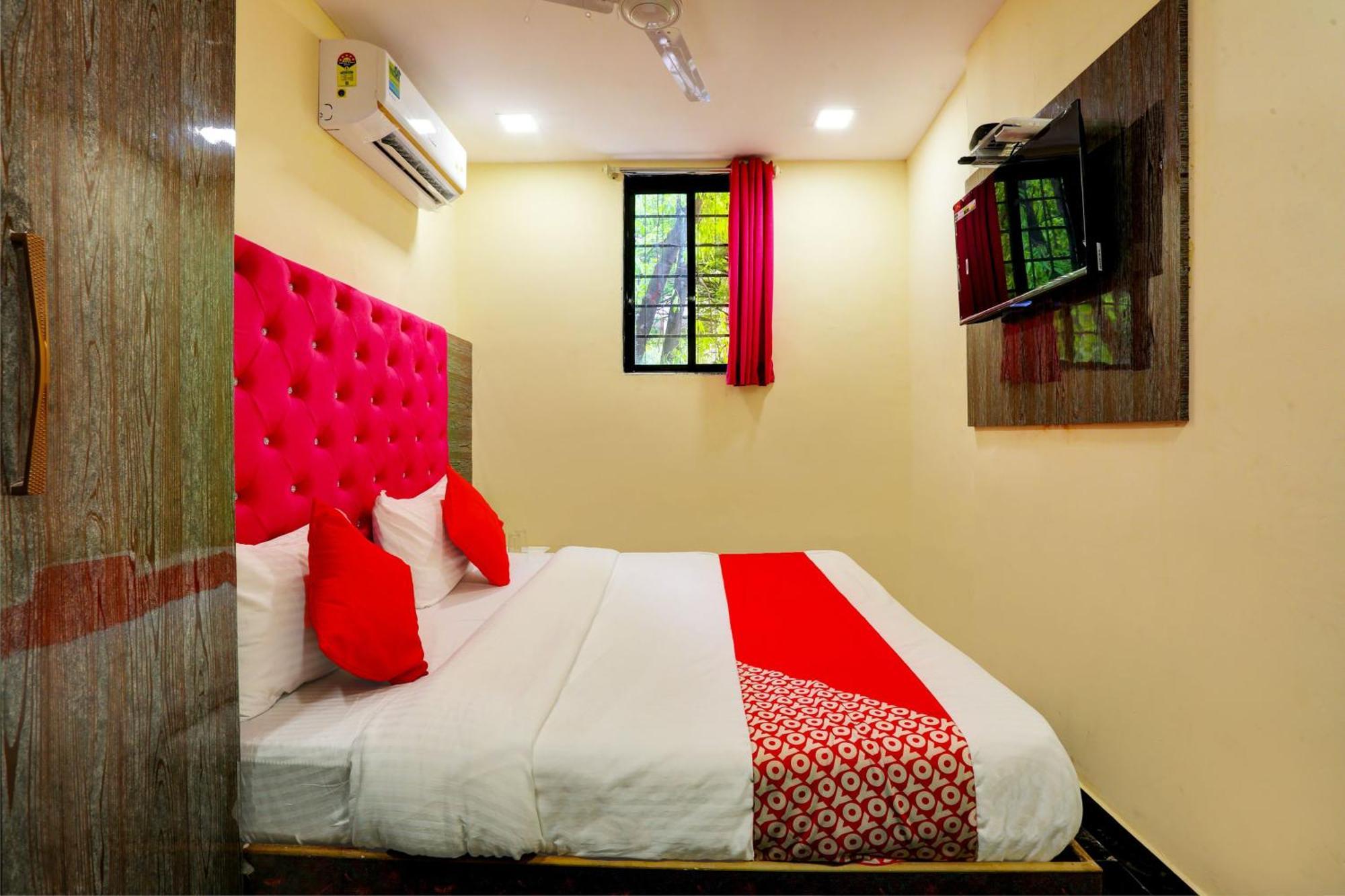 Hotel Collection O Goregaon West