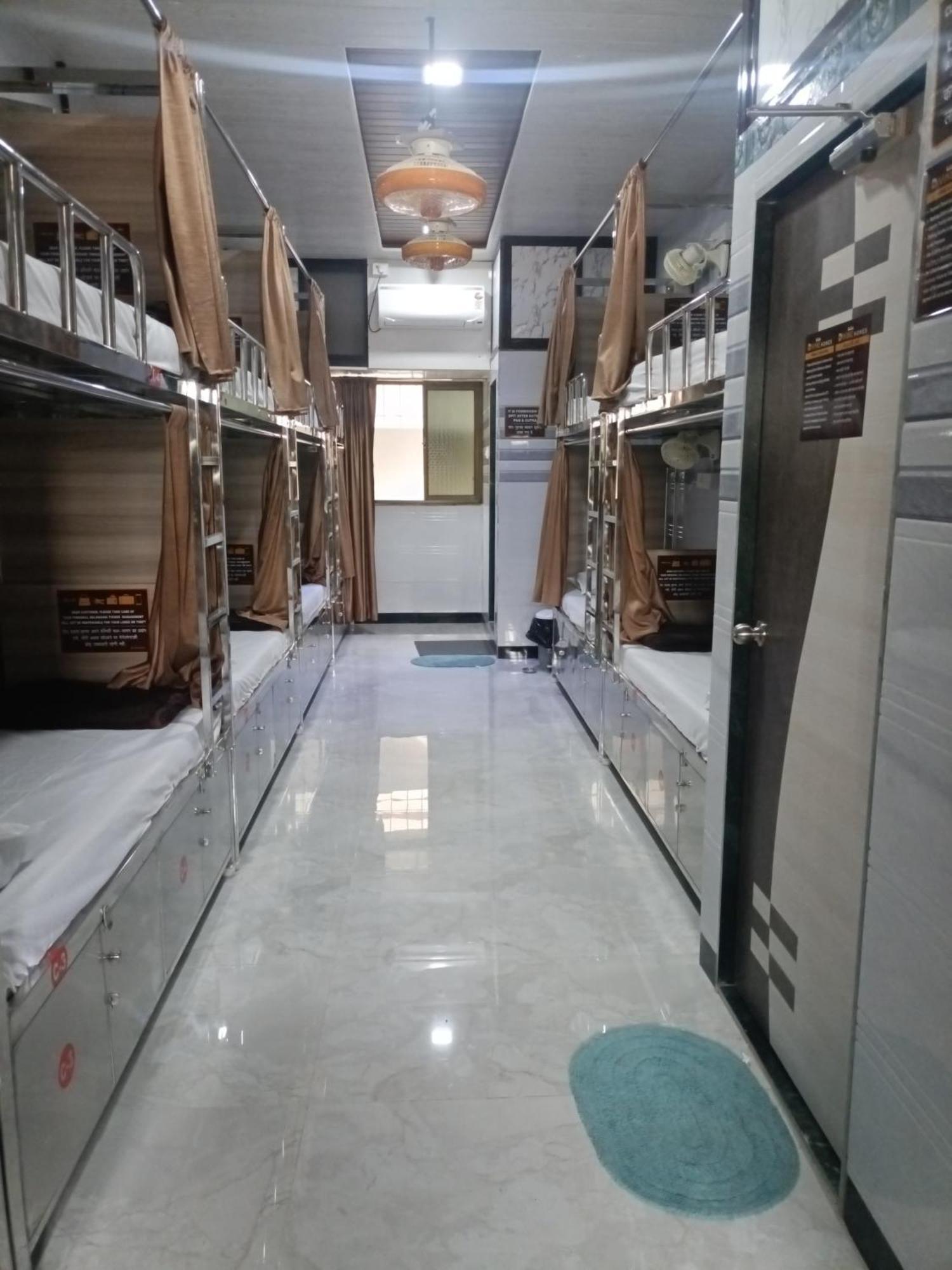 Divine Homes Ac Hostel Mumbai