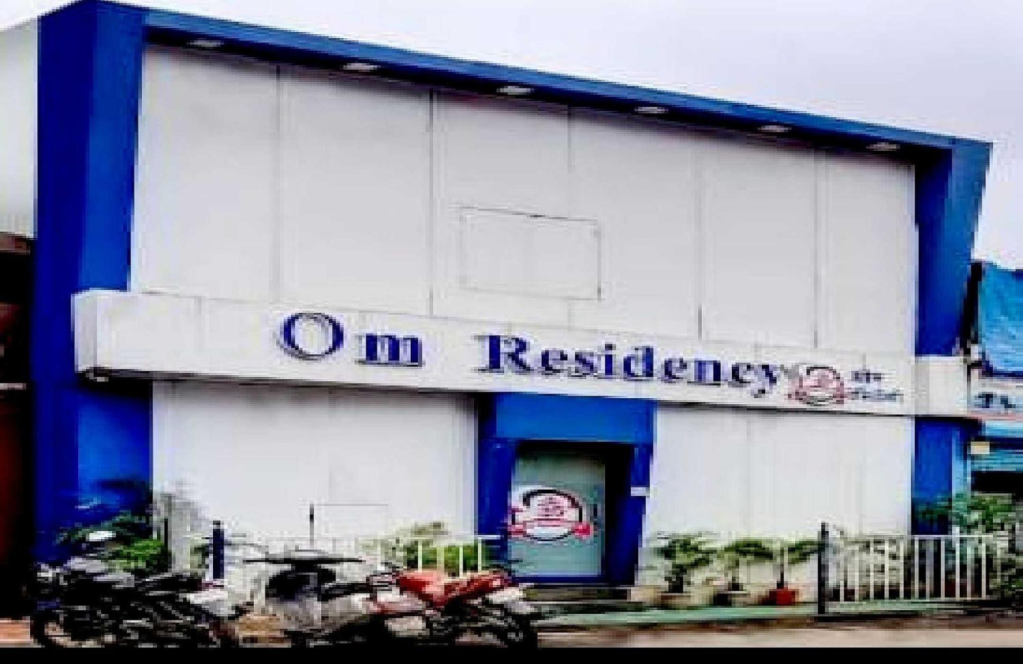 Hotel O The Om Sai Residency Bombaim