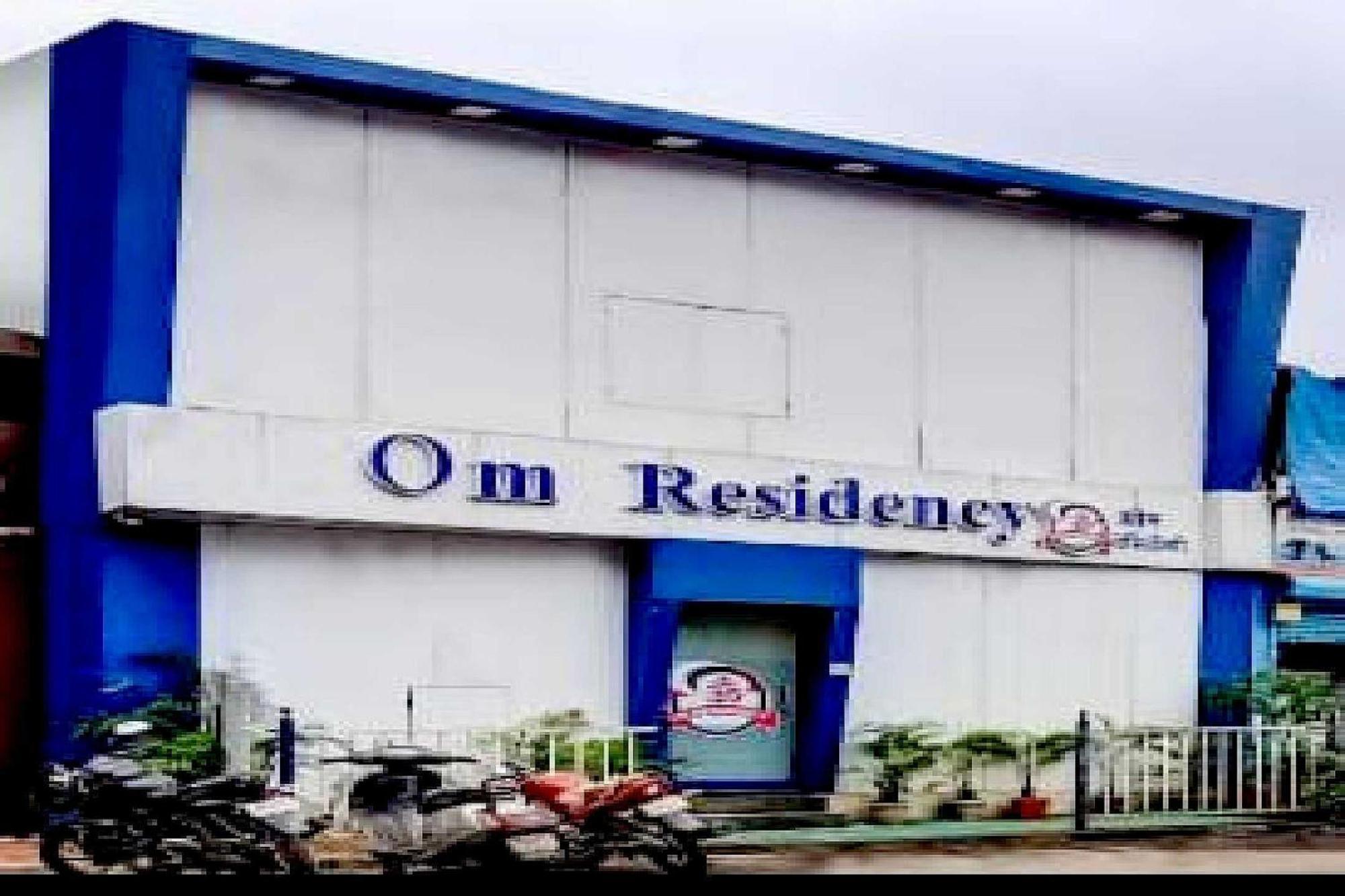 Hotel O The Om Sai Residency Bombaim