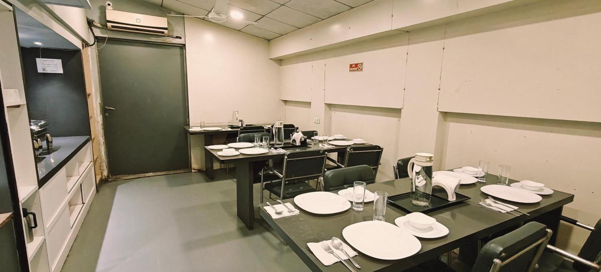 Tim Service Goregaon East Near Nesco Hotel