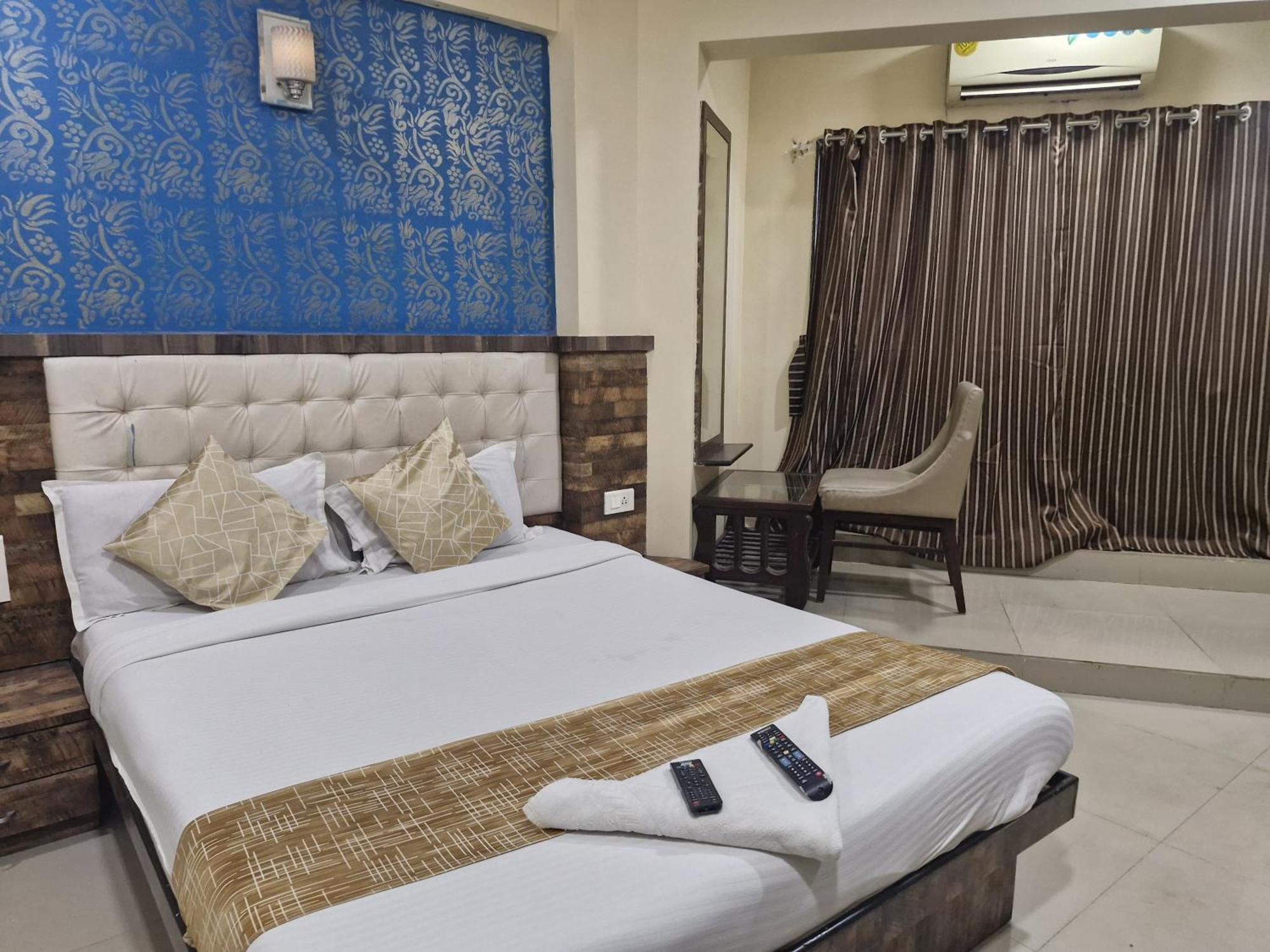 Crystal Park Near Nesco Exhibition Center Hotel *