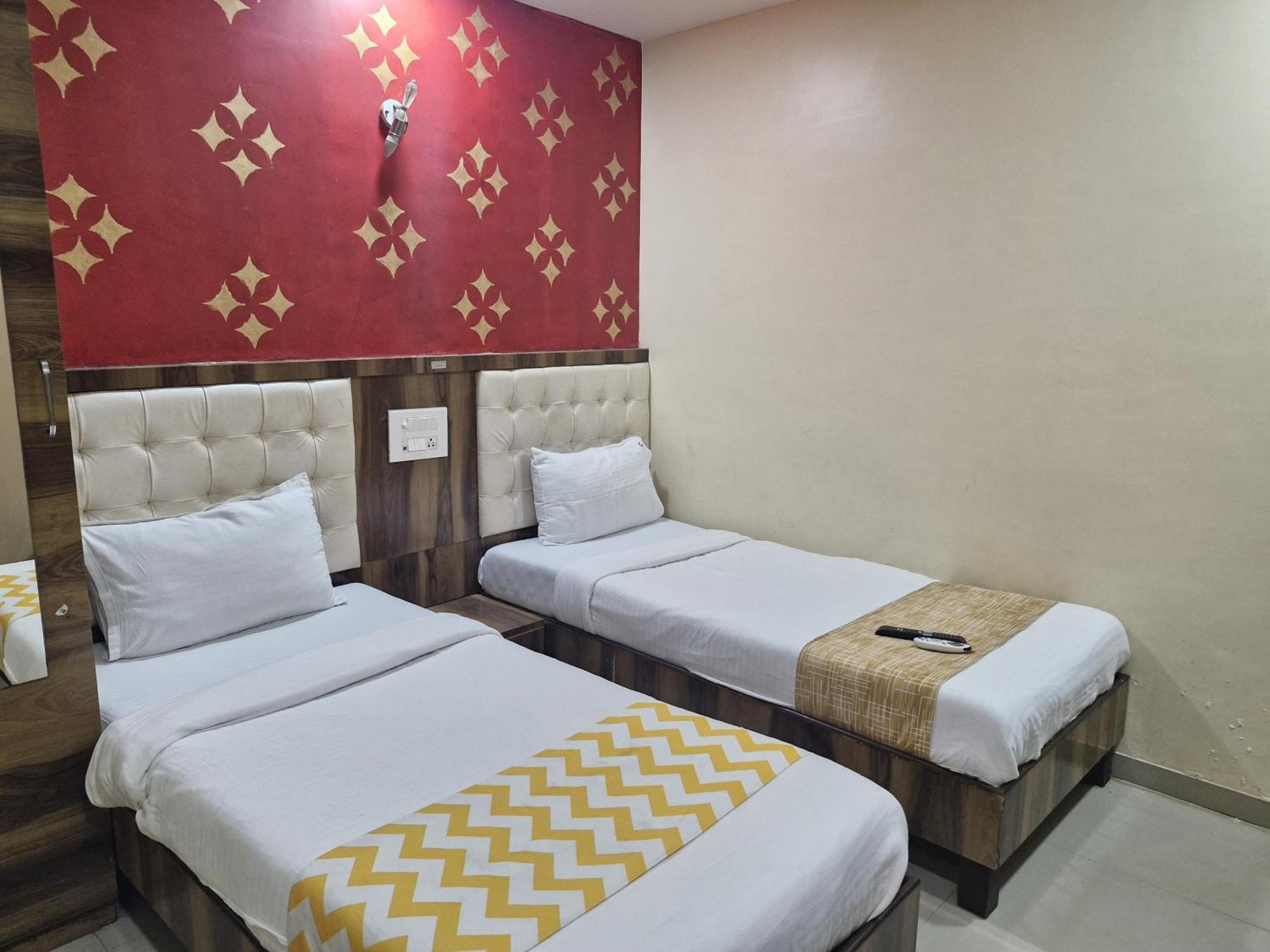 Crystal Park Near Nesco Exhibition Center Mumbai