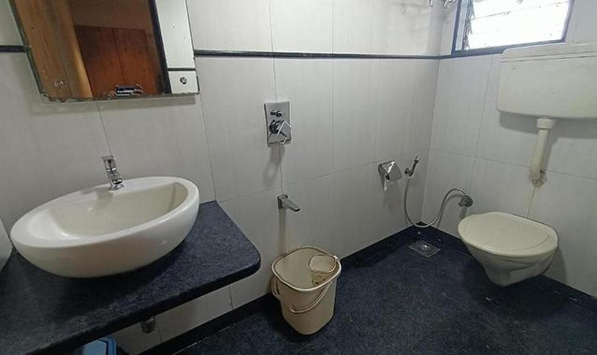 Fabhotel Regal Inn Bombaim