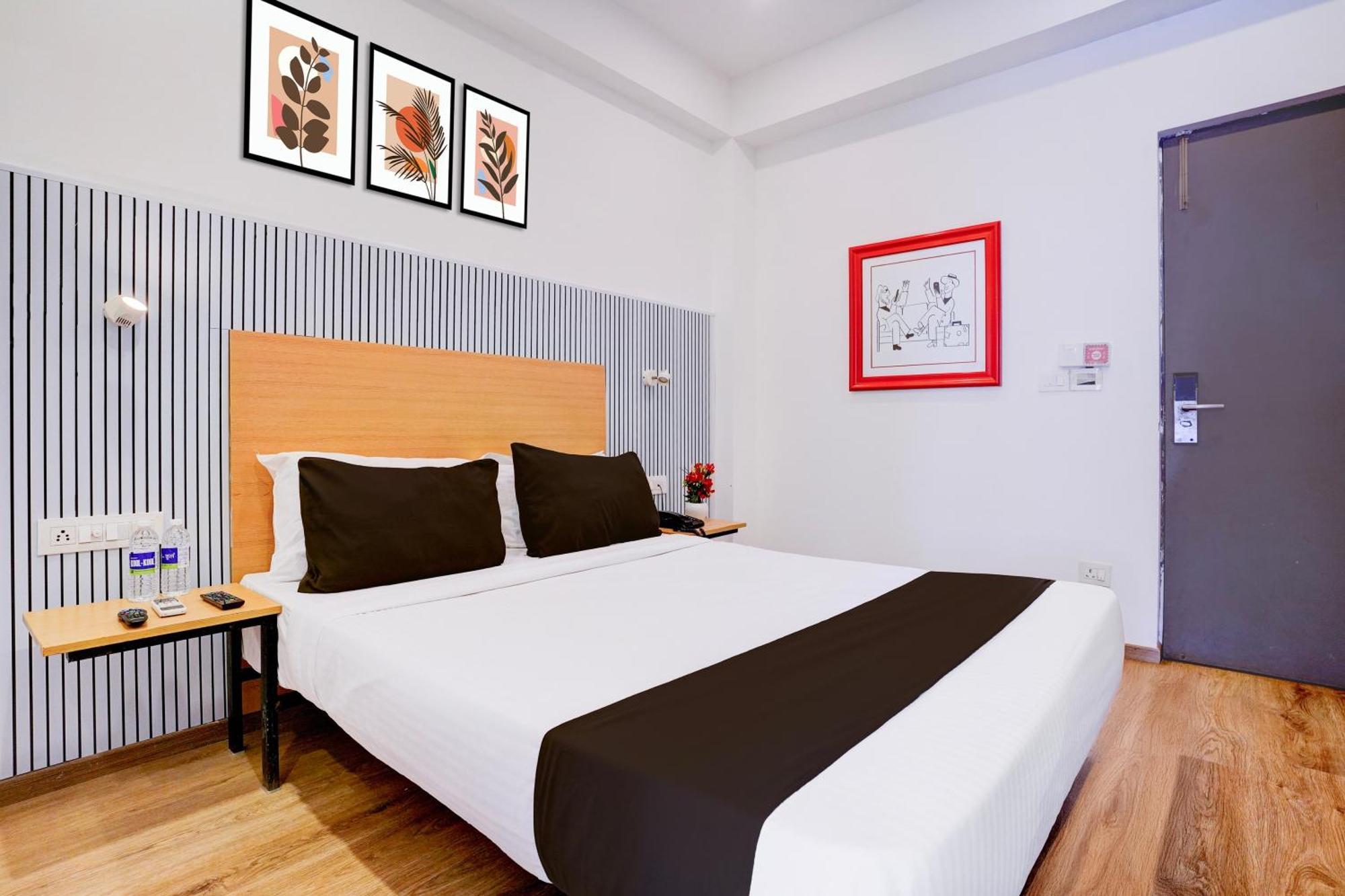 Super Townhouse Khar The Habitat Hotel Mumbai