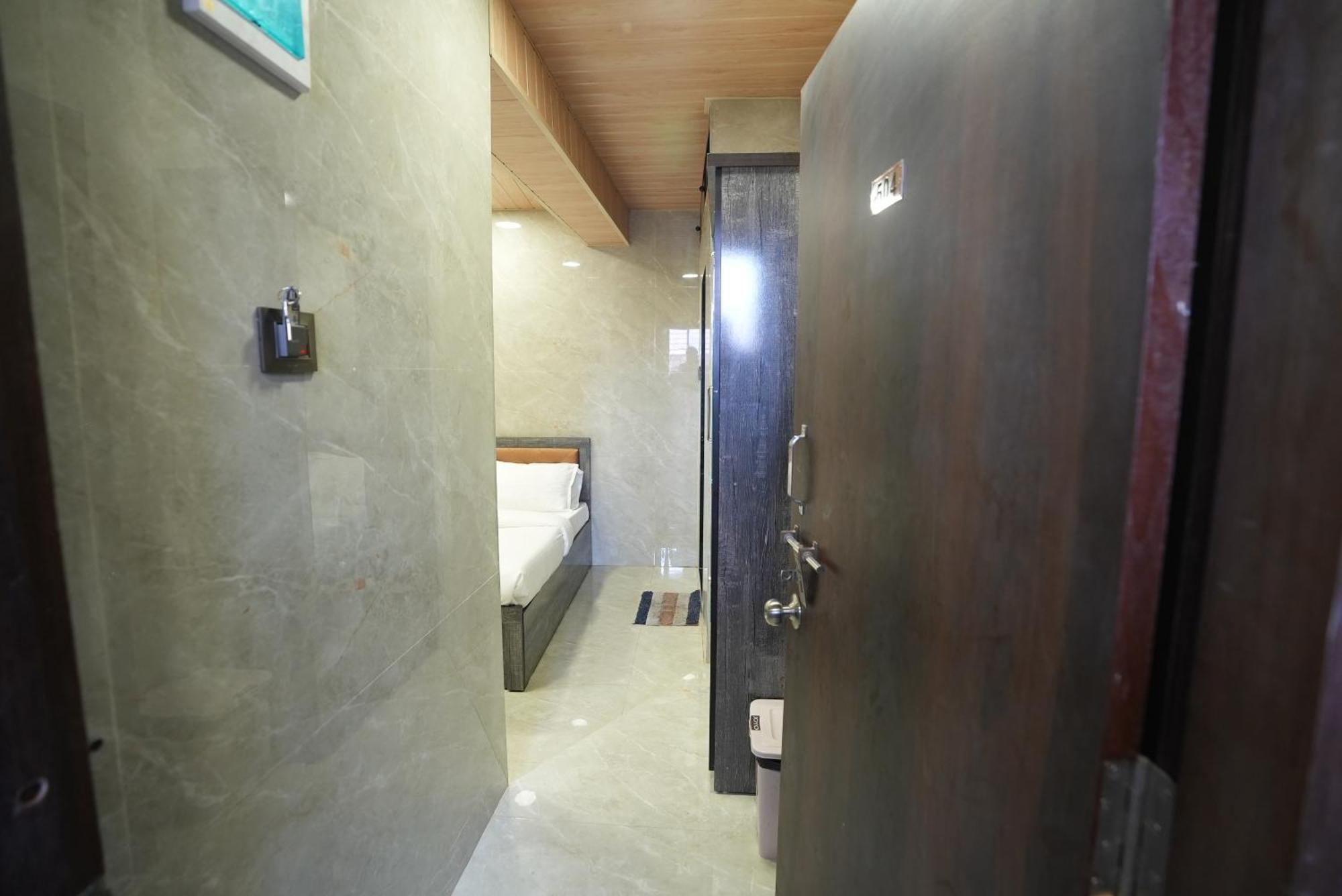 Jupiter Residency Hotel 3*