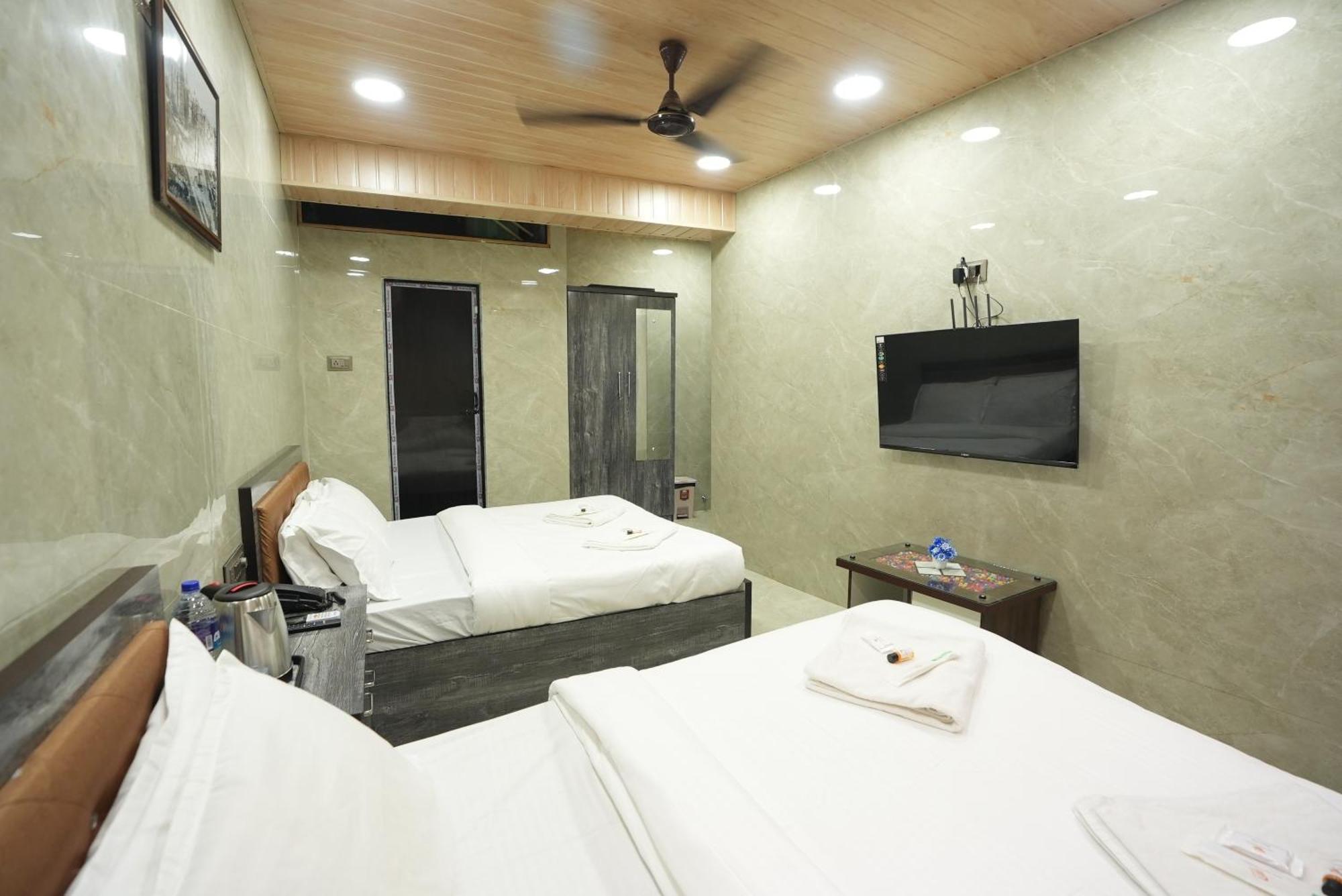 Hotel Jupiter Residency 3*