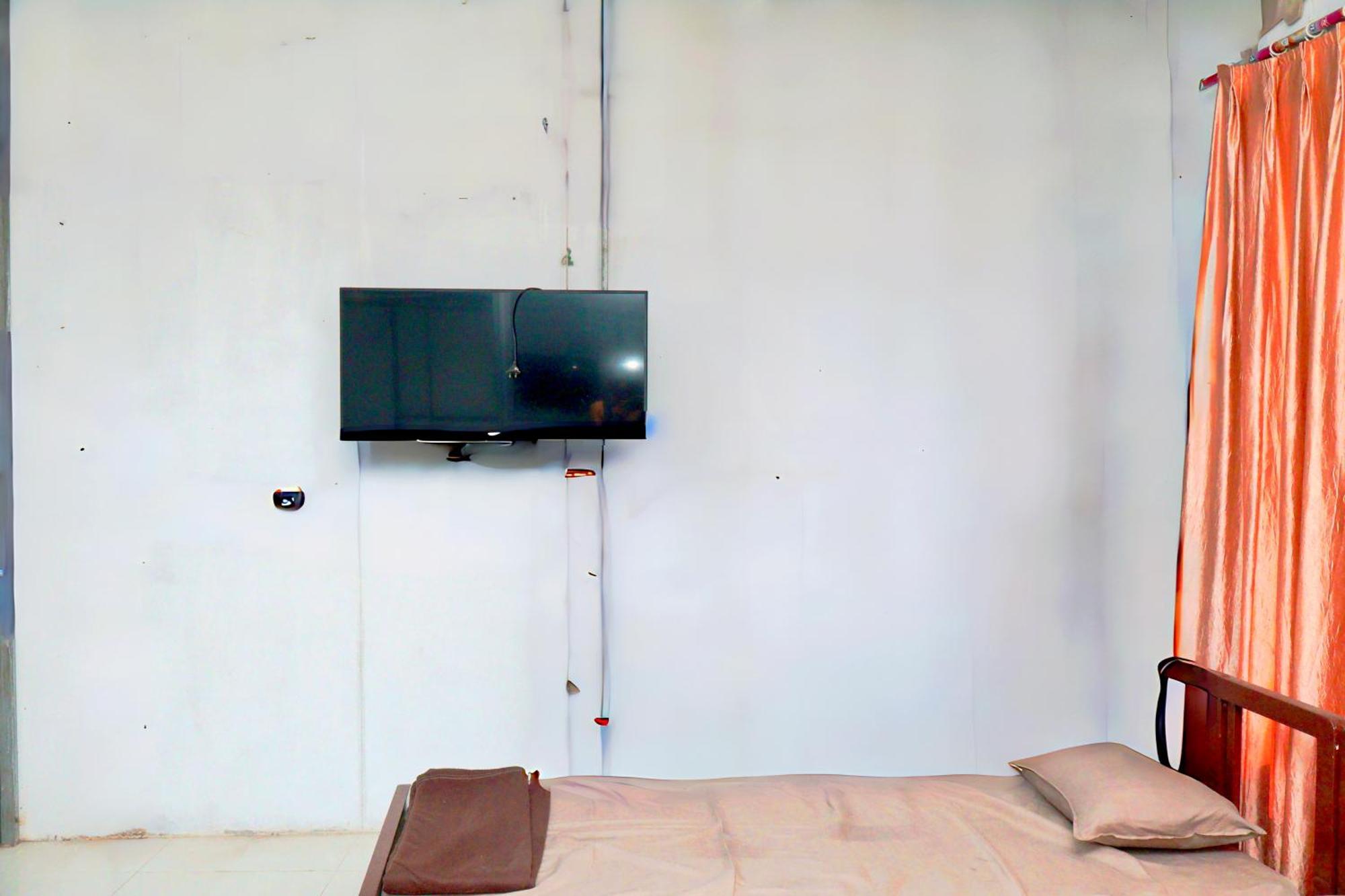 Sam's Outhouse Guest house