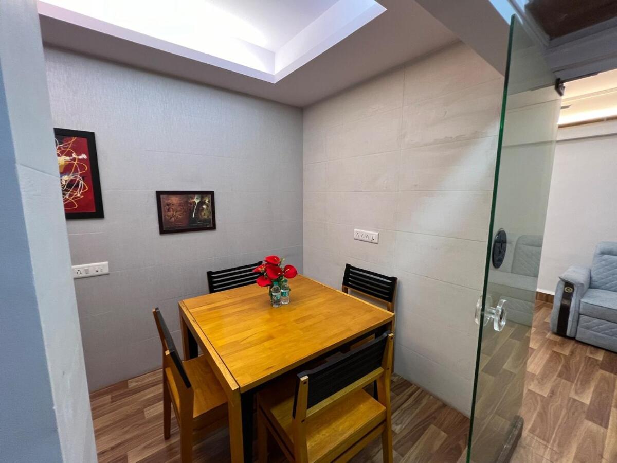 1bhk Flat In Juhu Apartment