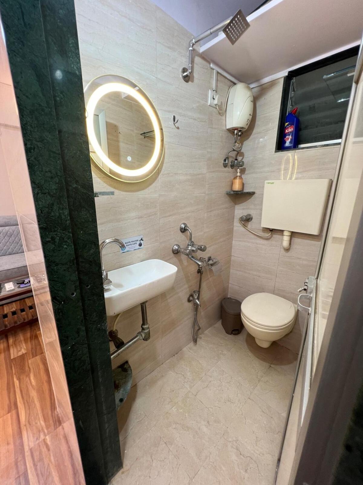 1bhk Flat In Juhu Apartment *