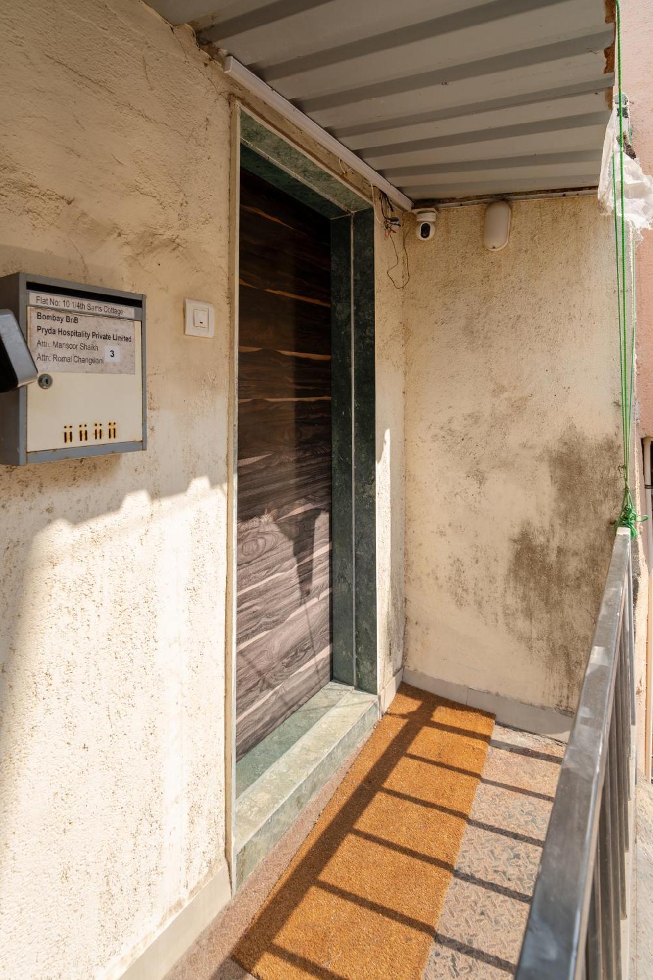 Glass House 1bhk Khar W By The Company Mumbai