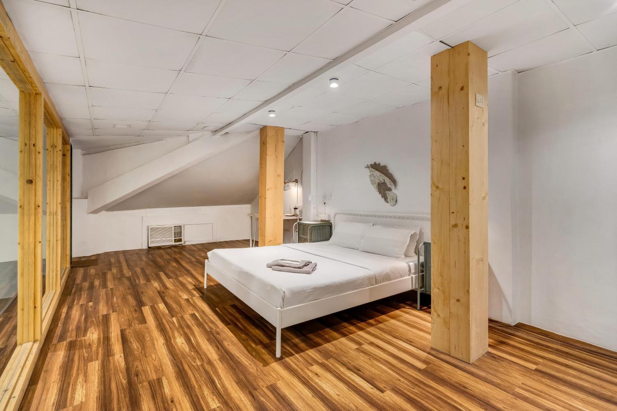 Apartment Glass House 1bhk Khar W By The Company *