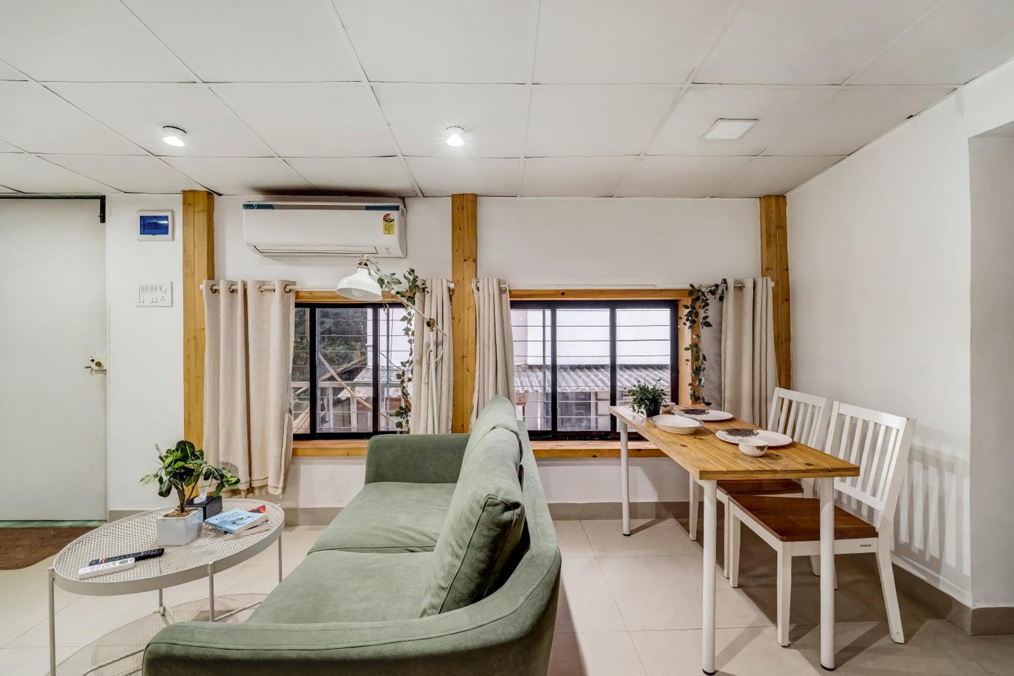 Glass House 1bhk Khar W By The Company * Mumbai