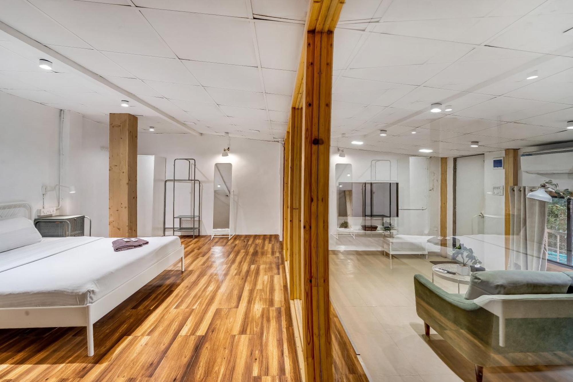 Glass House 1bhk Khar W By The Company Apartment