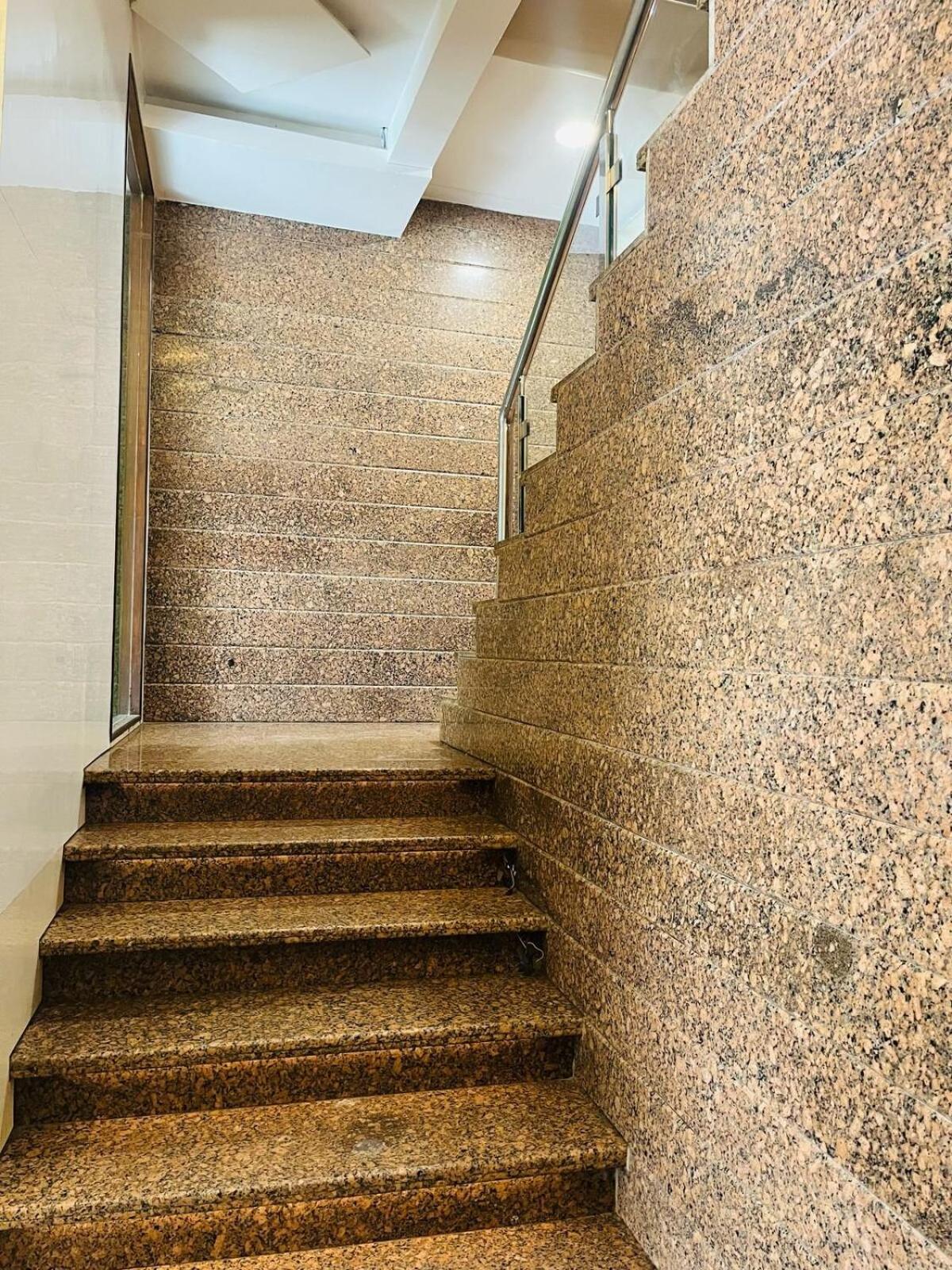 Hotel Airport Retreat