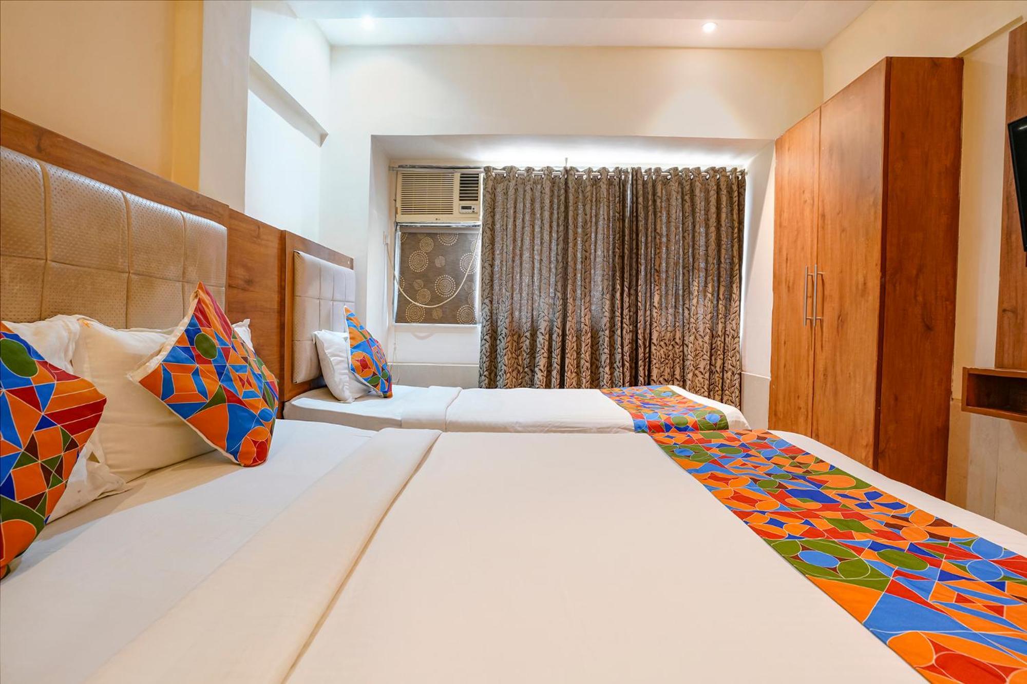 Fabhotel Regal Hotel 3*
