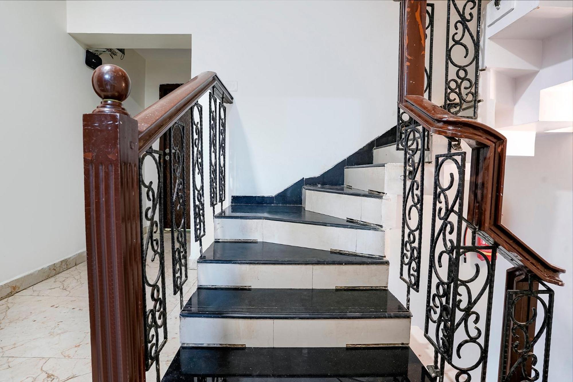 Hotel Fabexpress Occazia Paradise Mumbai