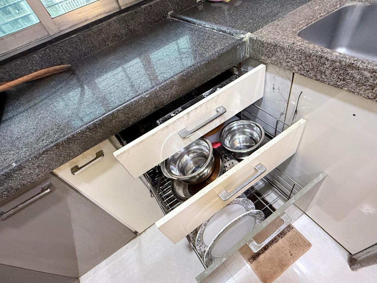 1bhk In Goregaon West Apartment