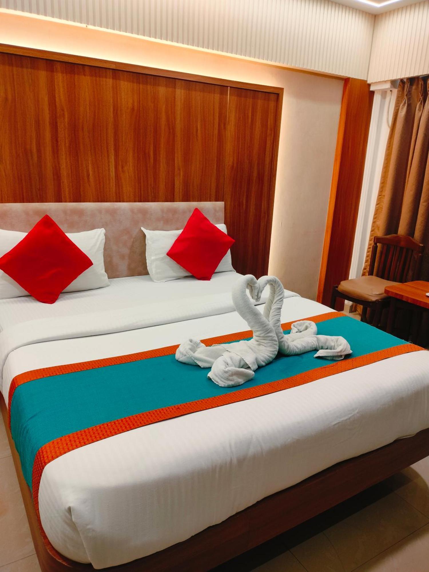 Hotel Sahar International