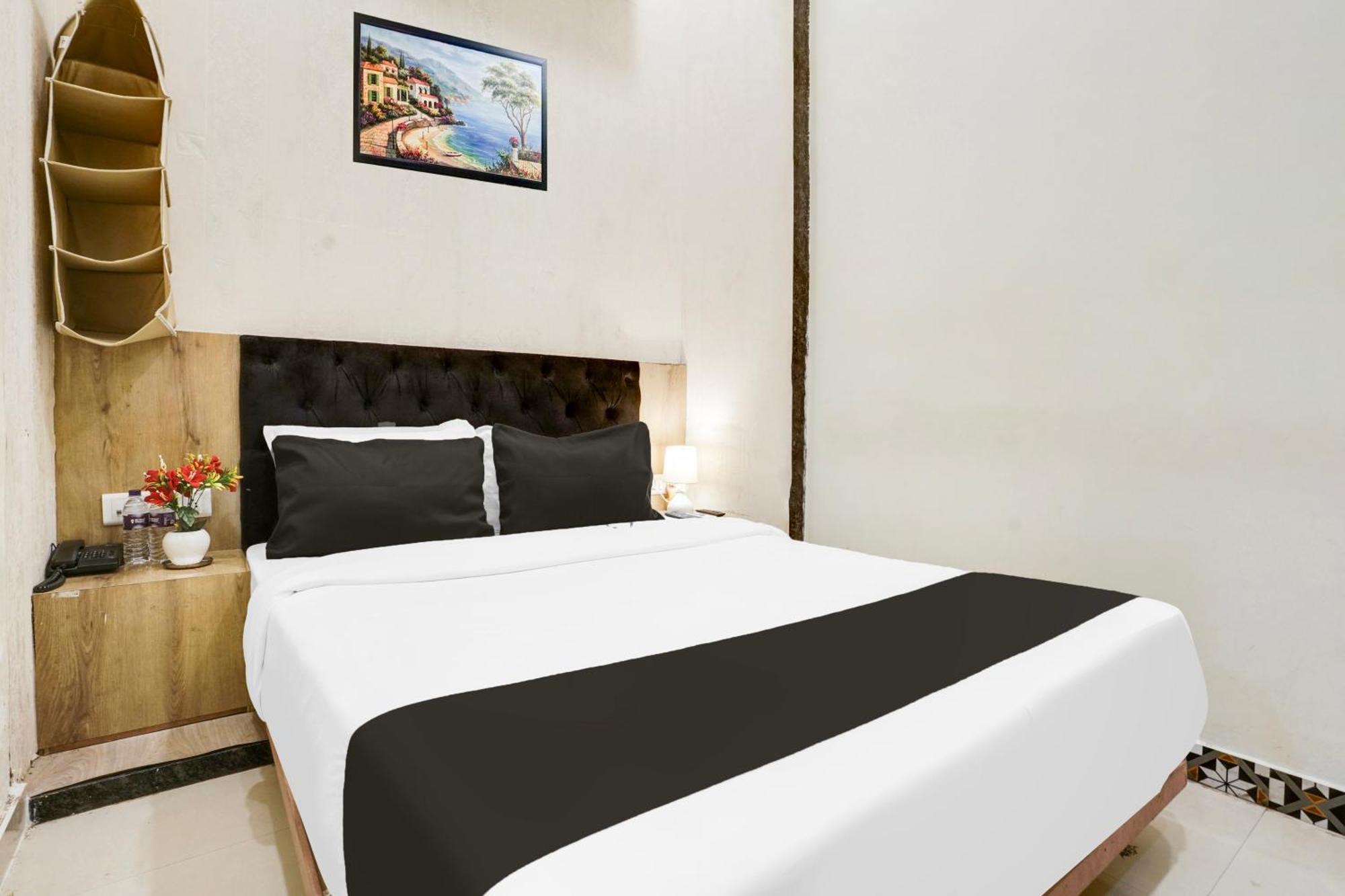 Super Collection O Parle Formerly Freedom Star Hotel 3*