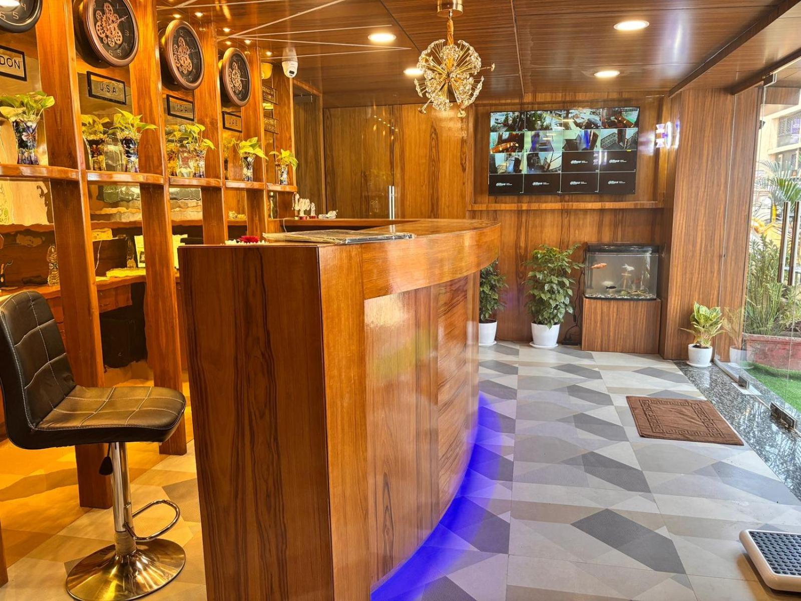 Hotel Arts Palace Mumbai