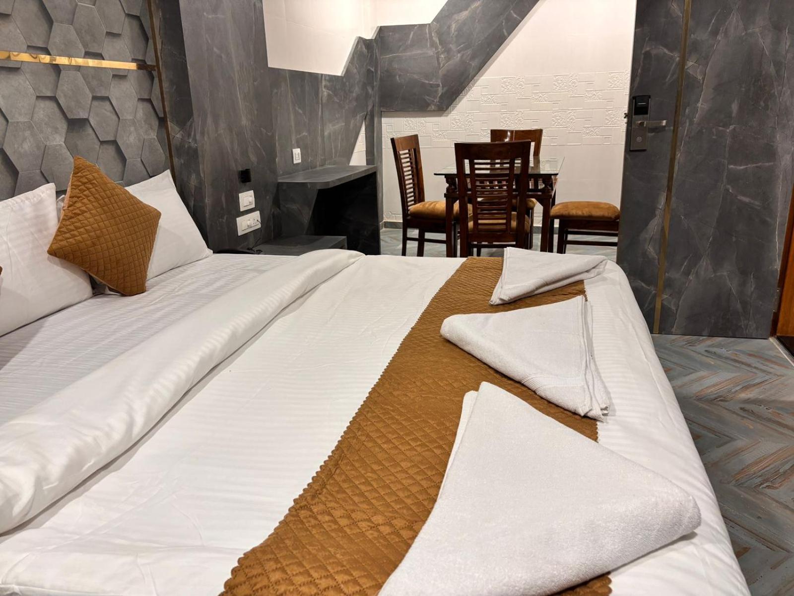 Arts Palace Hotel 3*