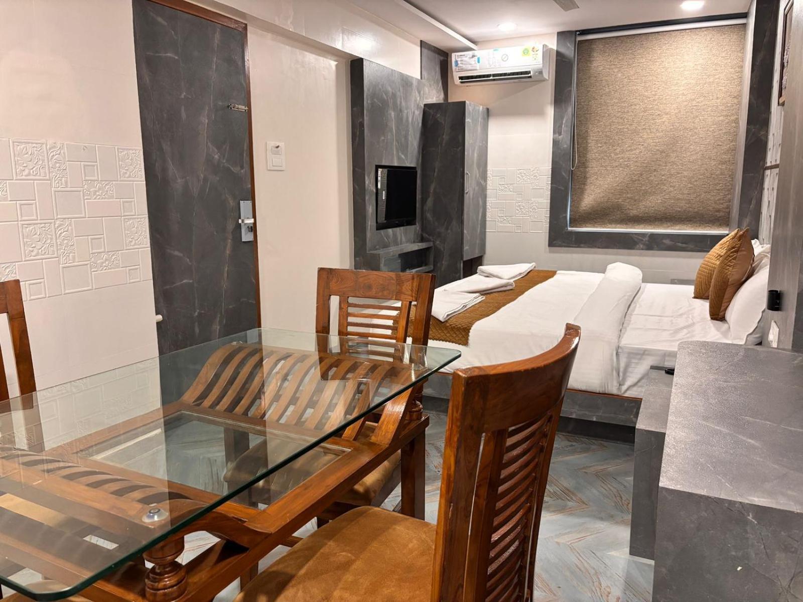 Arts Palace Hotel 3*