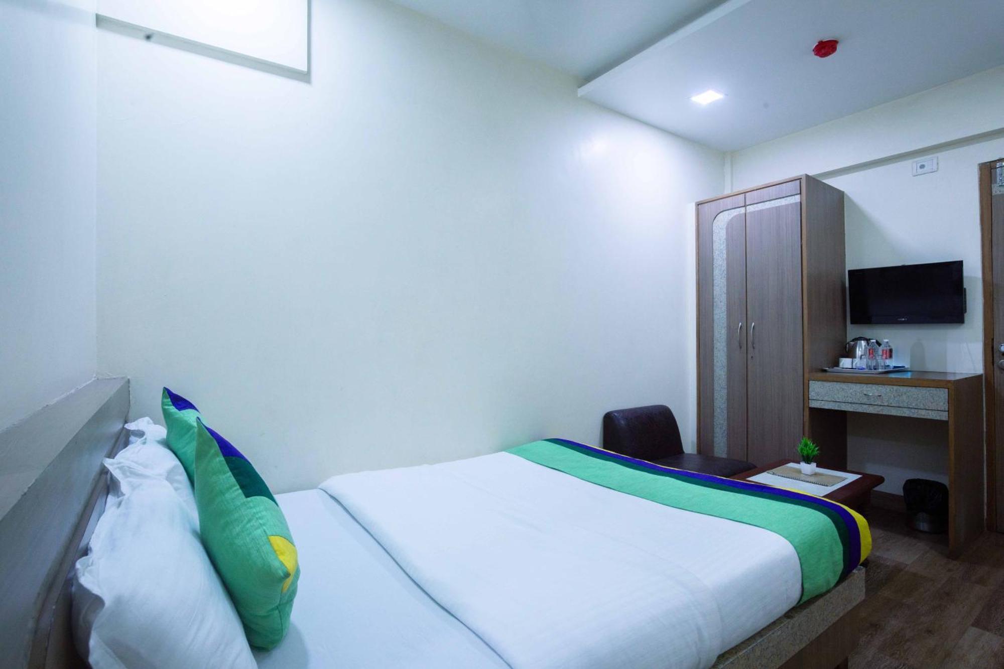 Hotel Treebo Hiramani Parel Lalbaug 3*